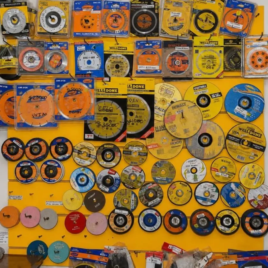 Discos de corte en Ferretería Yáñez